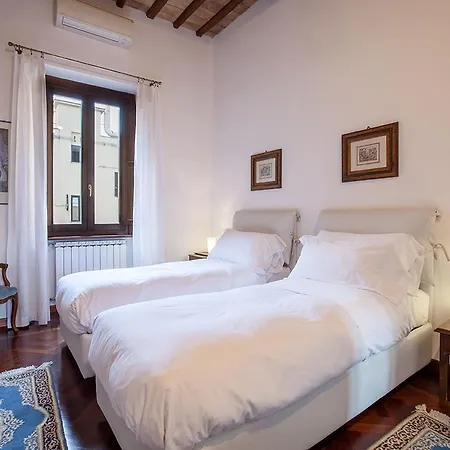 Διαμέρισμα Aurora Al Colosseo *